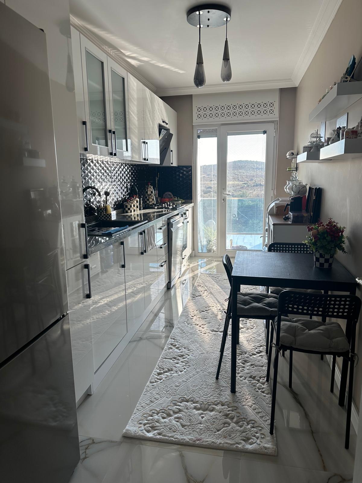 Tuzla Aydınlı'da Satılık 3+1 Daire