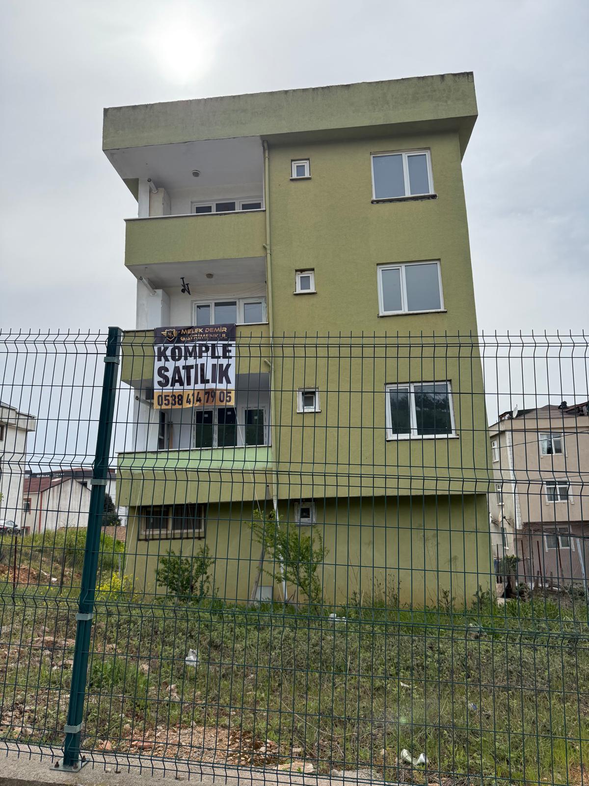 Tuzla Aydınlı'da Komple Satılık Bina Yüksek Kira Potansiyelli