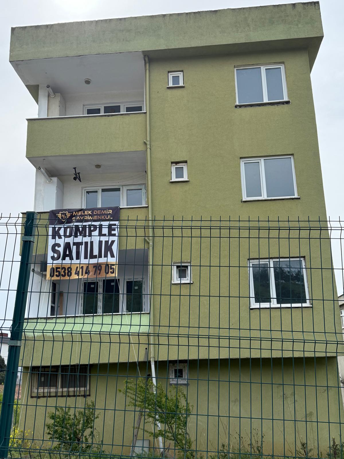 Tuzla Aydınlı'da Komple Satılık Bina Yüksek Kira Potansiyelli