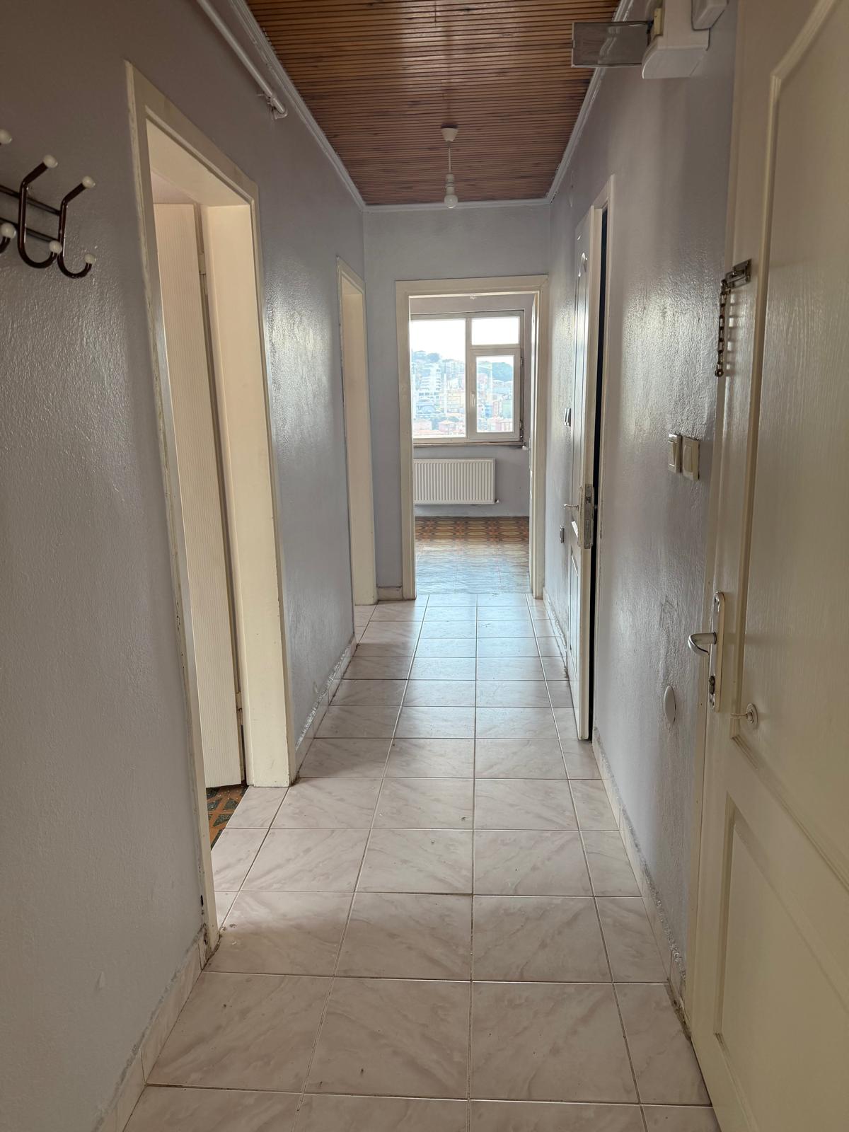 Maltepe Başıbüyük'te Deniz ve Orman Manzaralı 2+1 Daire