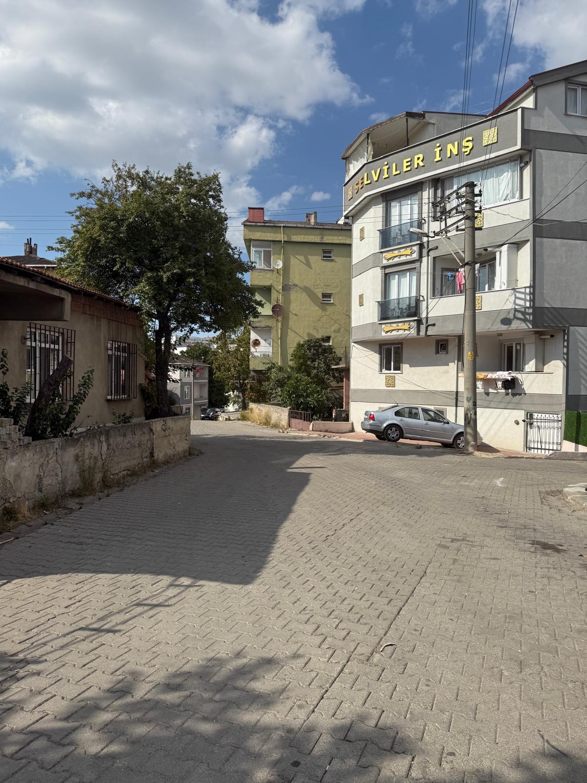 Melek DEMİR GAYRİMENKUL Gebze'de Satılık 225m² 3 Kat İmarlı Arsa