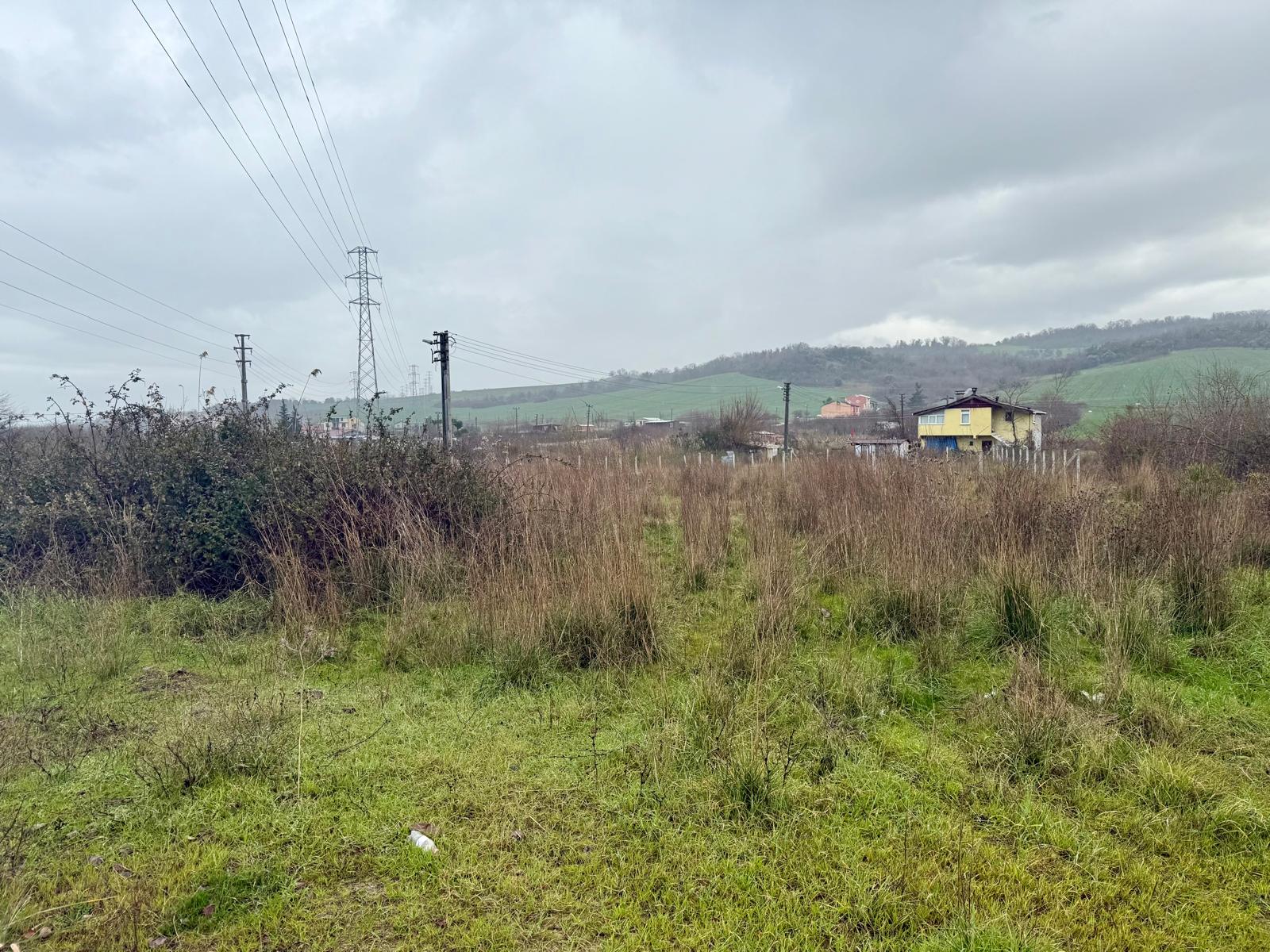 YALOVA ÇİFTLİKKÖY KILIÇ KÖYÜ 891m2 İMARLI SATILIK ARSA