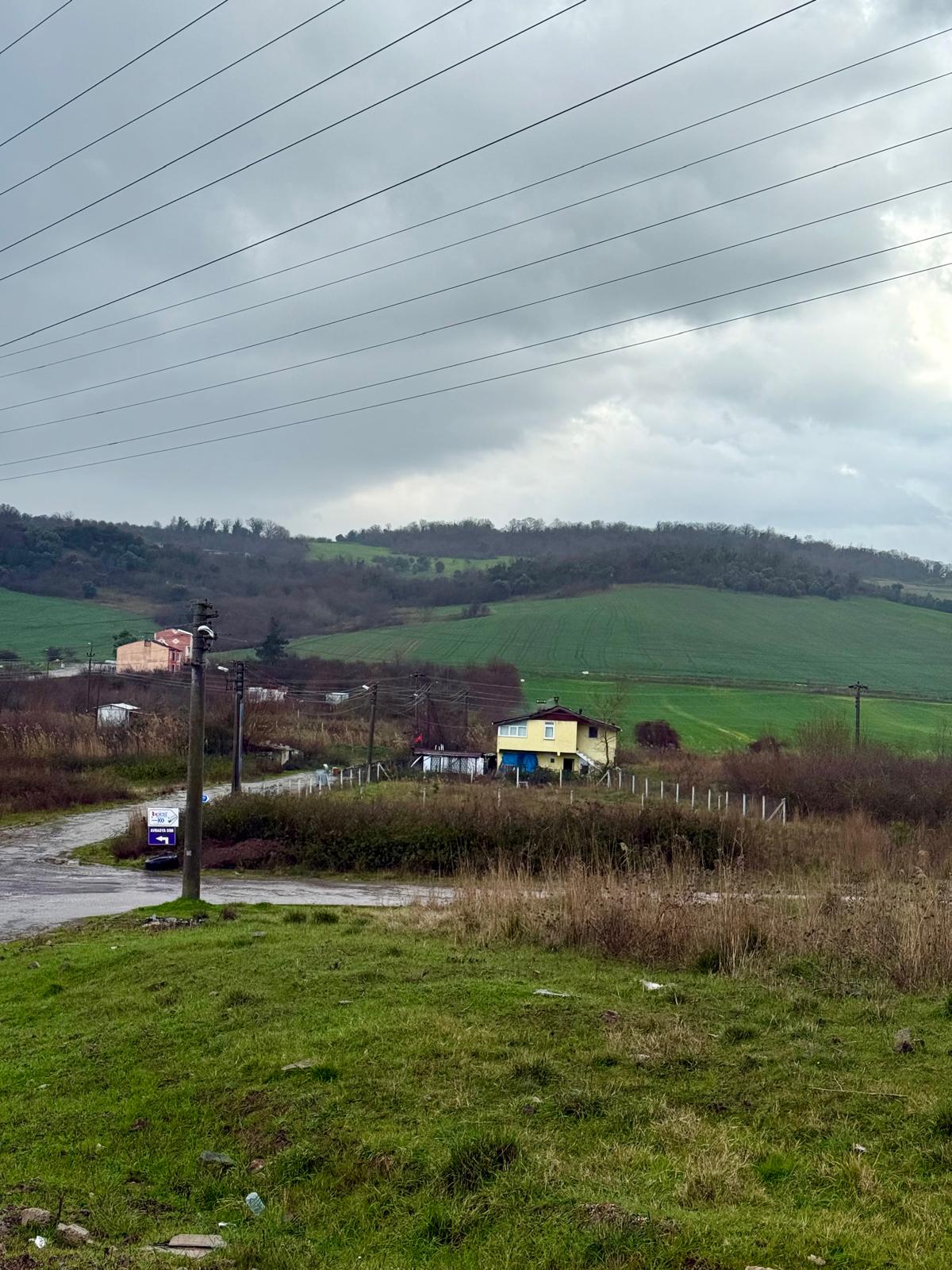 YALOVA ÇİFTLİKKÖY KILIÇ KÖYÜ 891m2 İMARLI SATILIK ARSA