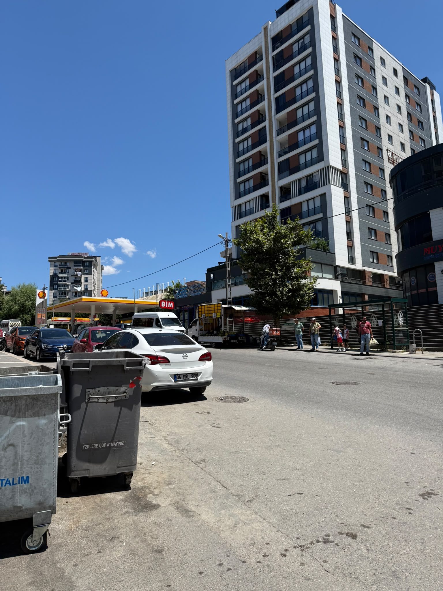 Tuzla Aydınlı'da Merkezi Konumda Satılık 3+1 Daire